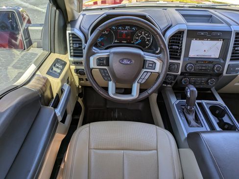 Used 2018 Ford F150 Lariat image 12