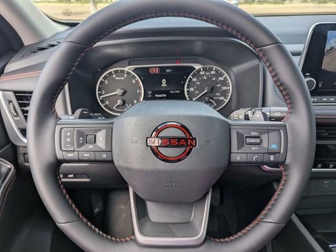 New 2026 Nissan Rogue SV image 27