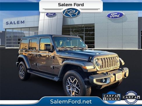 Used 2025 Jeep Wrangler Unlimited Sahara w/ Safety Group image 1