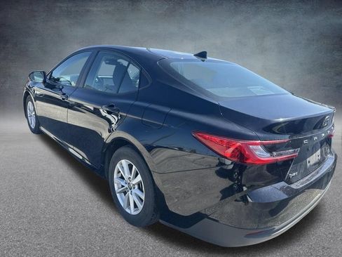 Used 2025 Toyota Camry LE FWD image 34