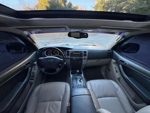 Used 2005 Toyota 4Runner Limited image 38