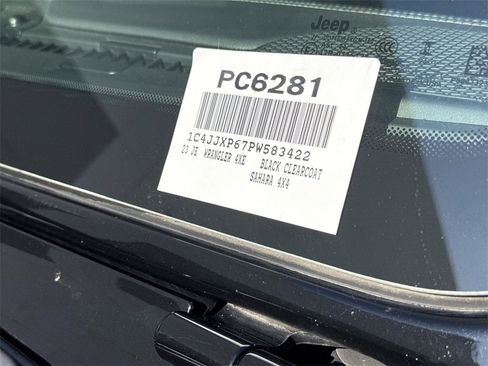 Used 2023 Jeep Wrangler Unlimited Sahara w/ Cold Weather Group image 32