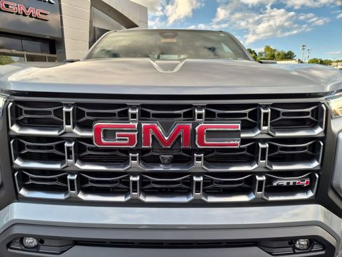 New 2026 GMC Canyon AT4 w/ Technology Plus Package AWD/4WD image 11