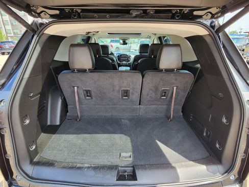 Used 2018 Chevrolet Traverse Premier AWD/4WD image 31
