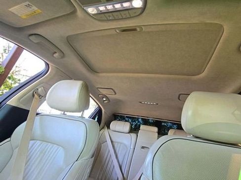 Used 2017 Genesis G90 5.0 Ultimate RWD image 8