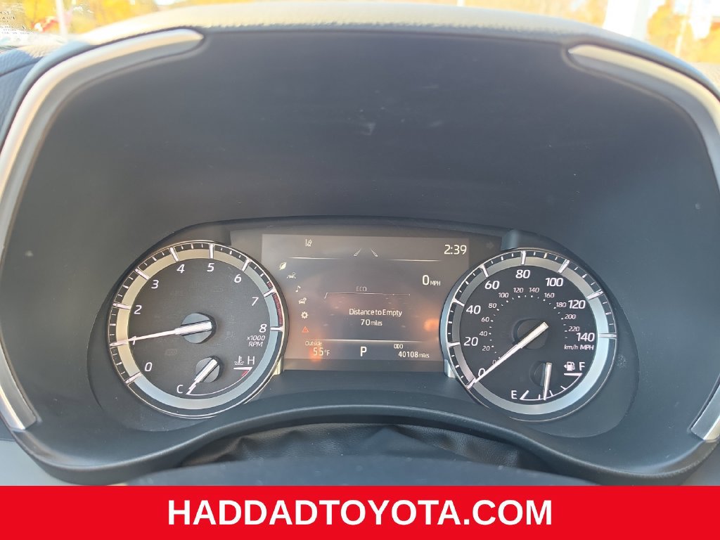 Used 2022 Toyota Highlander XLE AWD/4WD image 19