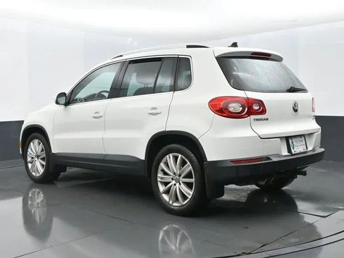 Used 2009 Volkswagen Tiguan SEL image 9
