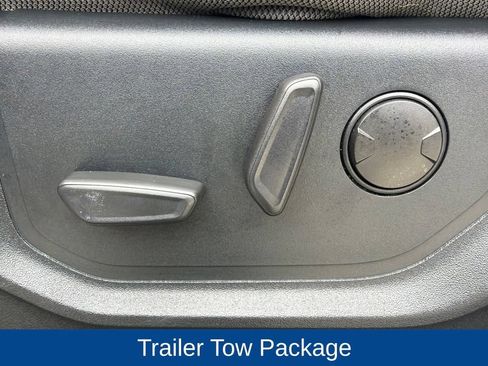 Used 2020 Ford F150 XLT w/ Equipment Group 302A Luxury AWD/4WD image 17