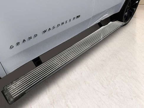 New 2026 Jeep Grand Wagoneer Summit AWD/4WD image 10
