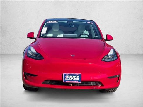Used 2022 Tesla Model Y Long Range AWD/4WD image 2