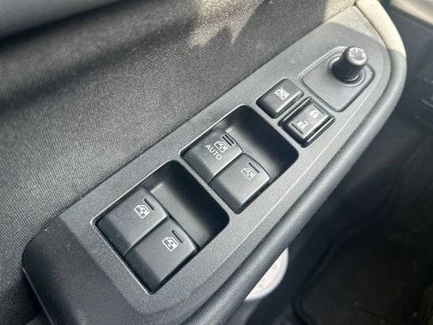 Used 2017 Subaru Legacy 2.5i AWD/4WD image 17