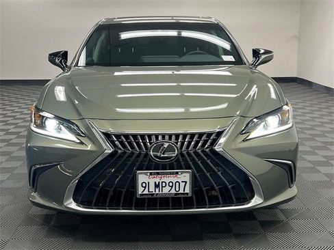 Certified 2024 Lexus ES 350 w/ Premium Package image 3