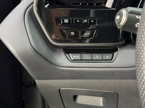 Used 2025 Lexus TX 500h AWD w/ Technology Package image 18