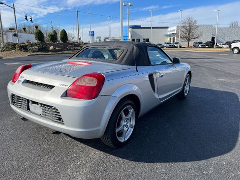 Used 2002 Toyota MR2 image 20