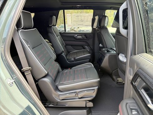 New 2026 GMC Yukon AT4 Ultimate image 21