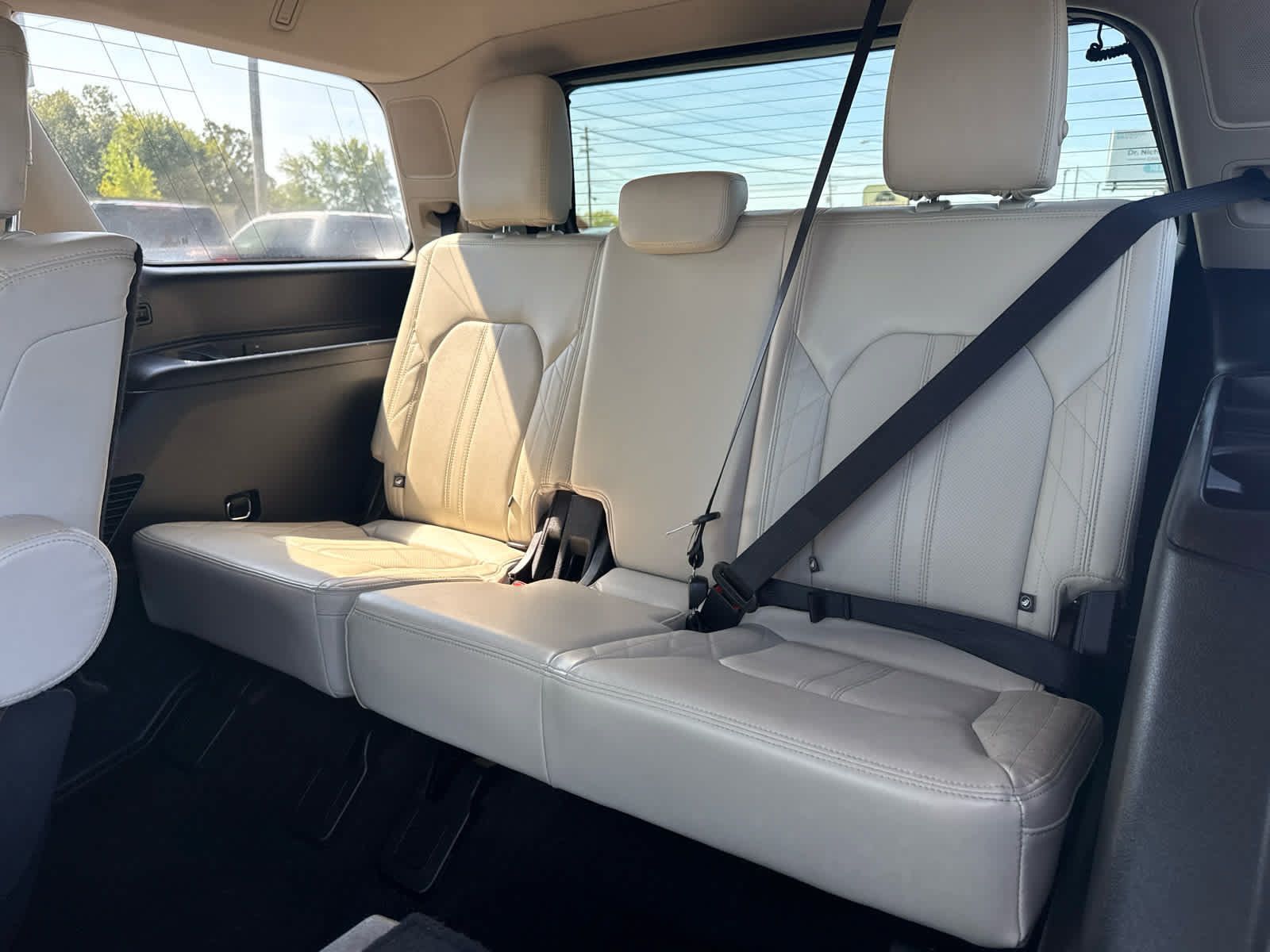 Used 2019 Ford Expedition Platinum AWD/4WD image 27