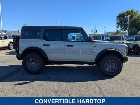 New 2025 Ford Bronco Badlands w/ Sasquatch Package image 6