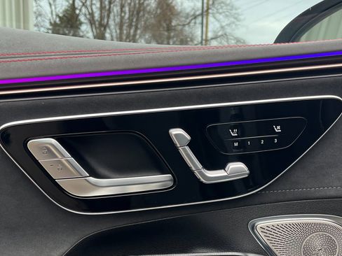 Used 2023 Mercedes-Benz EQE 500 4MATIC Sedan image 60