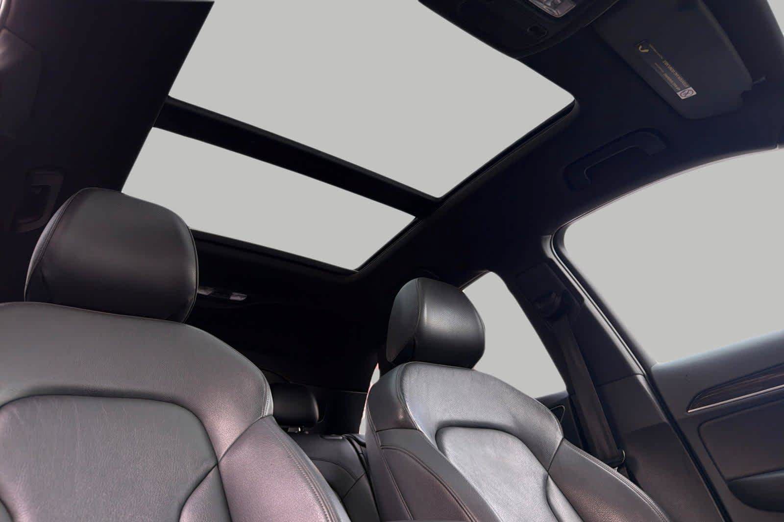 Used 2016 Audi Q3 2.0T Prestige AWD/4WD image 19