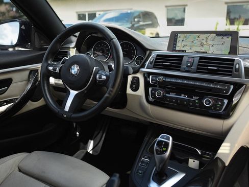Used 2019 BMW 440i Coupe RWD image 15