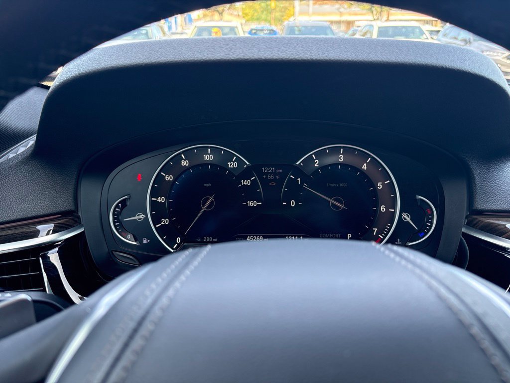 Used 2018 BMW 530i xDrive AWD/4WD image 19