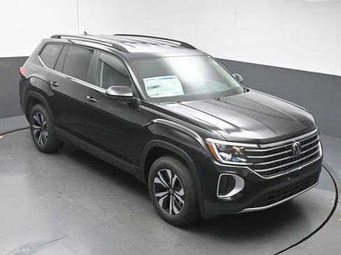 New 2026 Volkswagen Atlas SE image 40