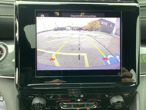 Certified 2022 Jeep Grand Cherokee Altitude image 18