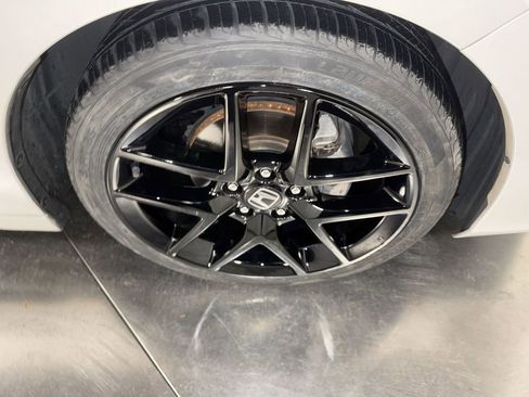 Used 2022 Honda Civic Sport image 14