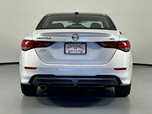 Used 2023 Nissan Sentra SR w/ SR Premium Package FWD image 6