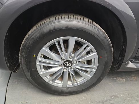 Used 2024 INFINITI QX80 Luxe image 15