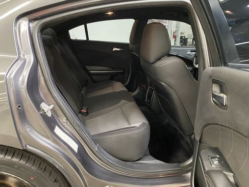 Used 2017 Dodge Charger R/T image 34