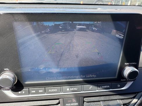 Used 2023 Nissan Altima 2.5 SV AWD/4WD image 24