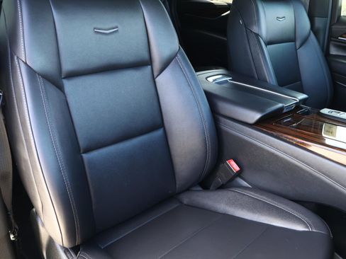 Used 2022 Cadillac Escalade Luxury w/ LPO, Floor Liner Package image 23