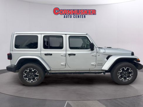 Certified 2024 Jeep Wrangler Sahara w/ Technology Group image 8