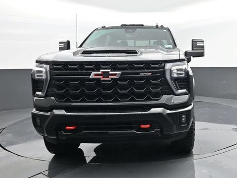 Used 2024 Chevrolet Silverado 2500 ZR2 w/ Technology Package AWD/4WD image 24