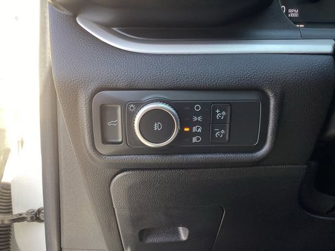 Used 2021 Ford Explorer XLT w/ Equipment Group 202A RWD image 32