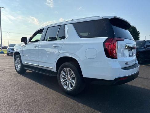 Used 2024 GMC Yukon SLT w/ SLT Luxury Package AWD/4WD image 4