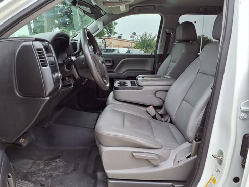 Used 2018 Chevrolet Silverado 1500 W/T RWD image 15