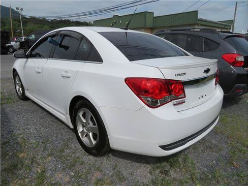 Used 2014 Chevrolet Cruze LT w/ All-Star Edition FWD image 2