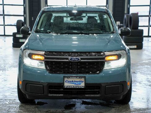 Used 2022 Ford Maverick XLT image 2