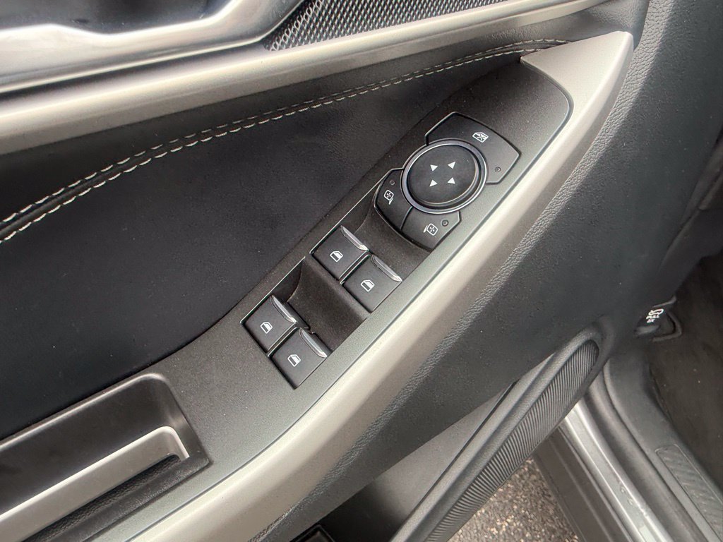 Used 2024 Ford Explorer XLT AWD/4WD image 17