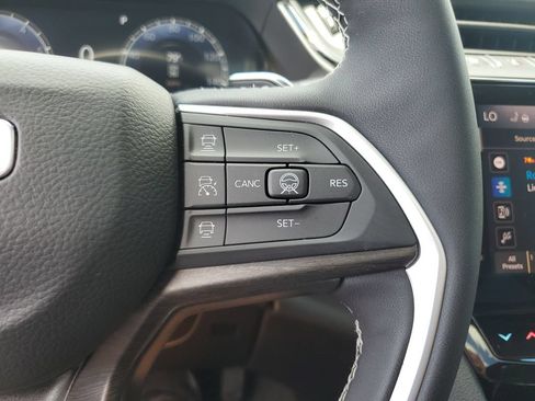 Certified 2026 Jeep Grand Cherokee L Limited w/ Limited Altitude Package AWD/4WD image 23