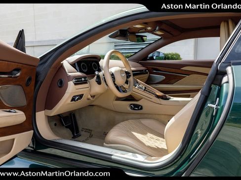 Used 2024 Aston Martin DB12 Coupe RWD image 3
