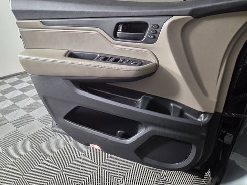 Used 2018 Honda Odyssey EX-L image 23