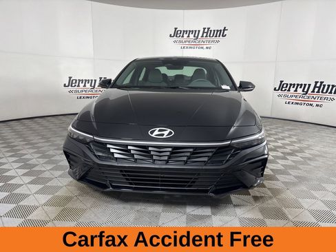 Used 2026 Hyundai Elantra Sport w/ Cargo Package image 3