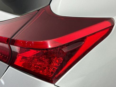 Used 2017 Toyota Corolla iM image 32