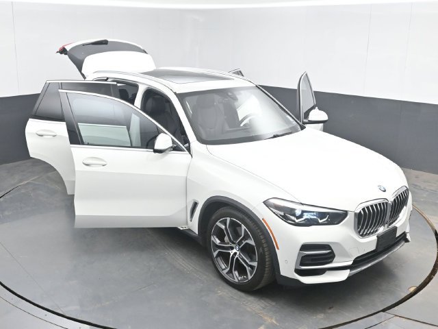 Used 2022 BMW X5 sDrive40i w/ Premium Package RWD image 53