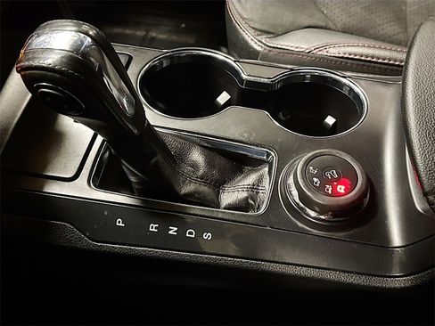 Used 2018 Ford Explorer XLT w/ Equipment Group 202A image 18