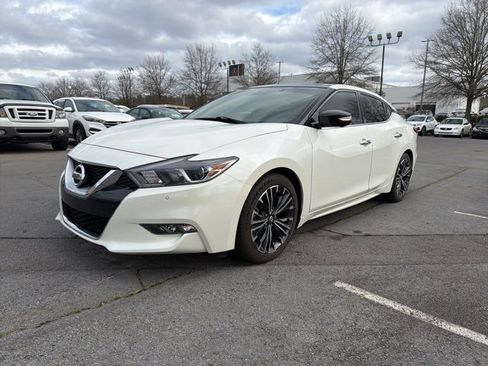 Used 2017 Nissan Maxima Platinum w/ Medallion Package image 3