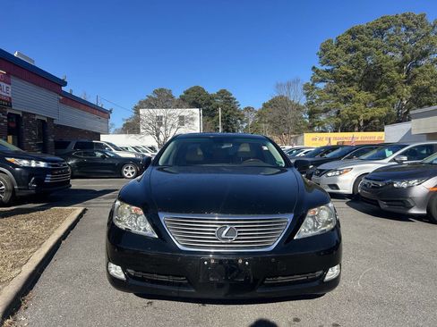 Used 2007 Lexus LS 460 image 2